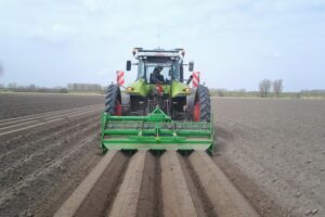Bodemverdichting voorkomen door vaste rijpaden