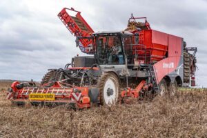 Van poten tot rooien en inschuren: Dewulf toont totaalpakket op Agritechnica