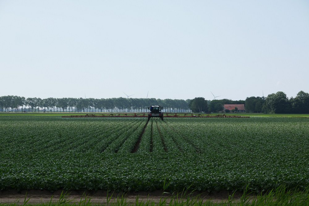 Akkerbouwer Niels: 'samen voor 0 emissie gaan'