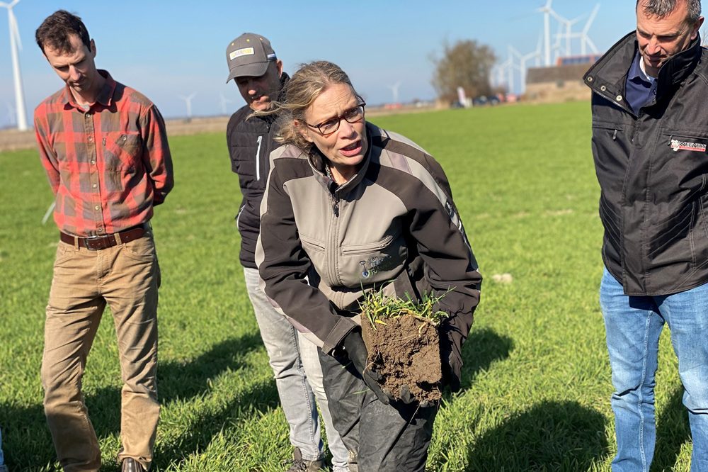 Eerst de bodem bekijken, dan pas naar het machinepark uitwijken