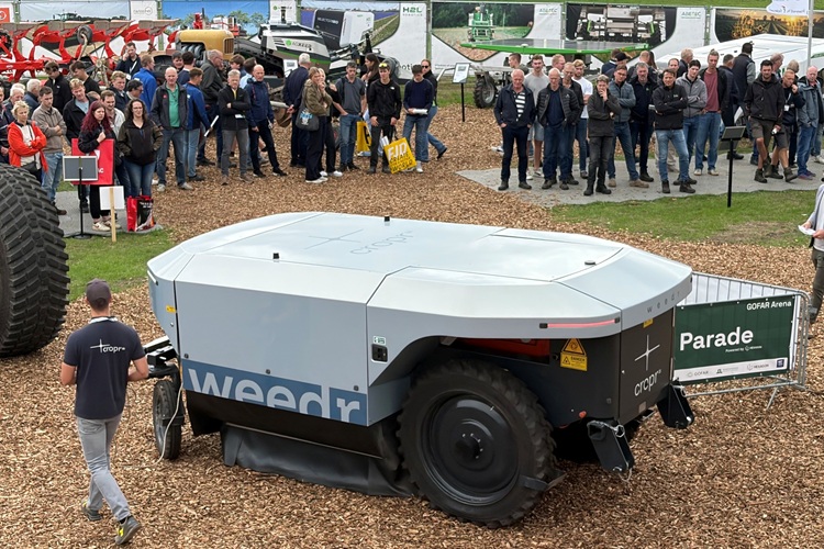 cropr Weedr 750